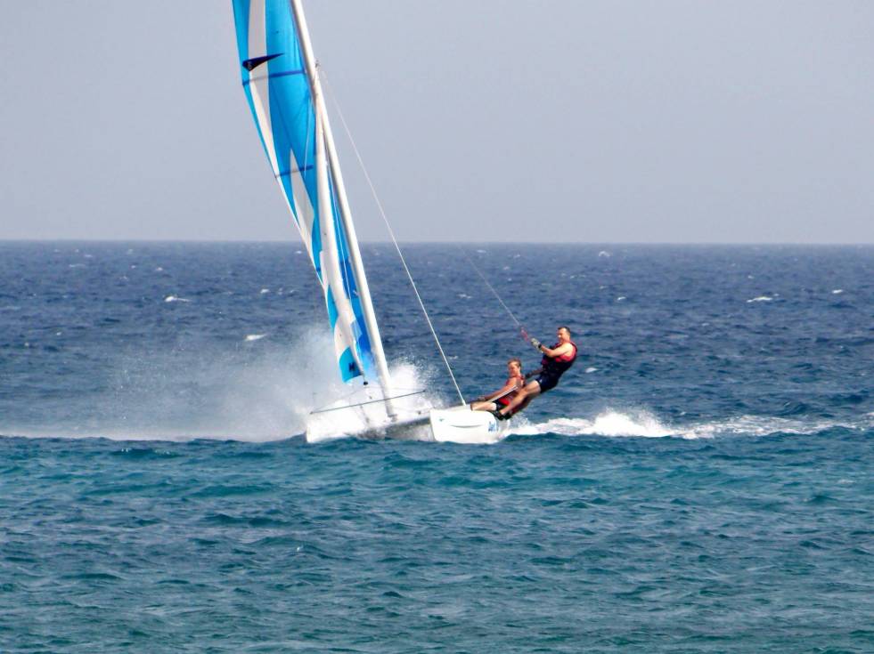 catamaran-sailing-kos